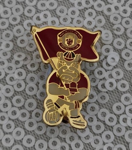 Manchester united bulldog pin - manchester,