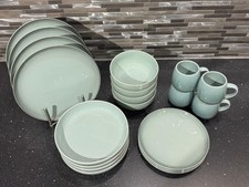 Le Creuset New Stoneware Ceramic Sea Salt Coupe 20 Piece Dinner Set RRP £404