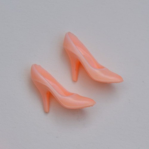 Barbie peaches flowers - barbie,