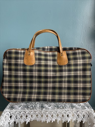 Vintage weekend travel hand - travel,