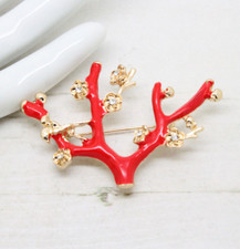 Beautiful Vintage Style Red