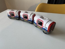 BRIO World Trains of The World  Edition London Underground Tube lights & sounds 