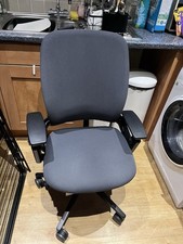 Steelcase Leap V2 Ergonomic Office Chair – Excellent Condition - Grey Fabric