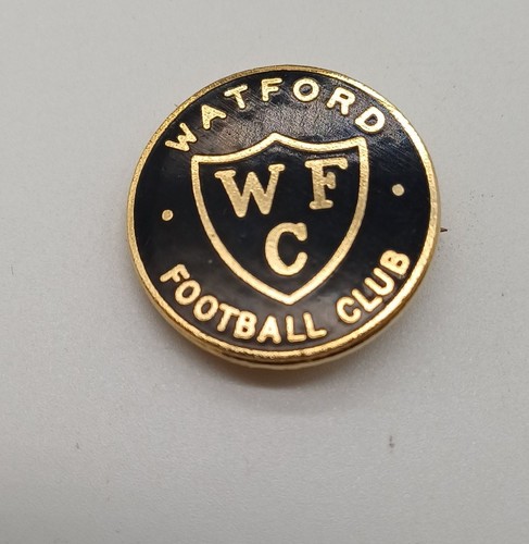 1036 football badge pin - football,