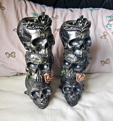 Gothic skull pillar candle - gothic,