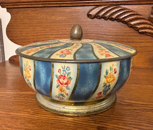 Vintage lidded footed tin - lidded,