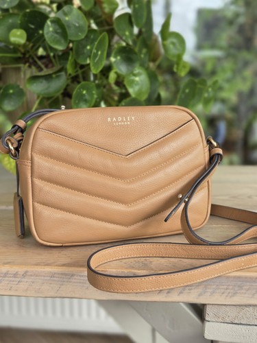 Radley quilted chevron pale - chevron,