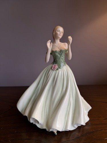 Royal worcester lady - royal, figurine