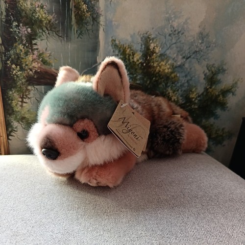 Aurora miyoni wolf lying soft - aurora,