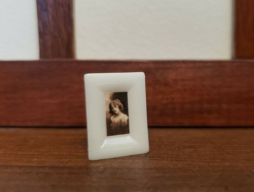 Dolls house child photo - , in
