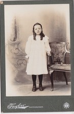 VICT. CAB. PHOTO.  YOUNG GIRL