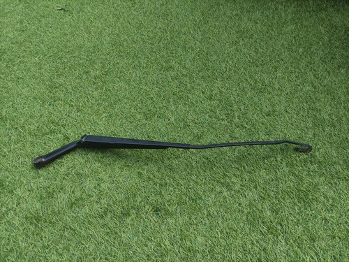Passenger wiper arm seat - seat, leon