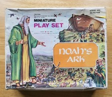 VINTAGE 1970s MINIATURE NOAHS