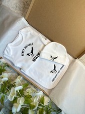 Newcastle FC Fan Cute New Born Gift Set with Baby Grow, Bib, & Beanie Hat 