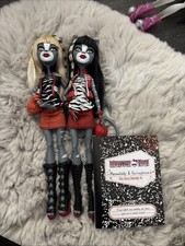Monster High Meowdoly And Purrsephone Original Dolls Inc. Stands