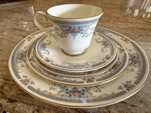 Royal doulton romance - doulton,