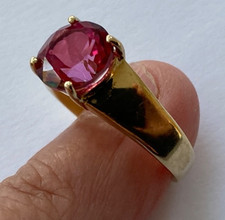 VINTAGE 9CT GOLD SPINEL RING