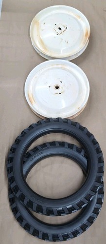 Ertl pedal tractor - pedal, rear