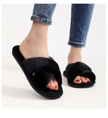 Warm plush slippers - slippers, women