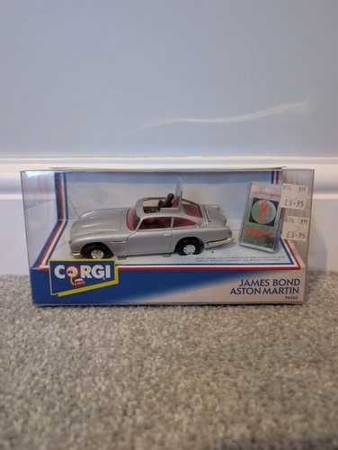 Corgi classic james - classic, 007