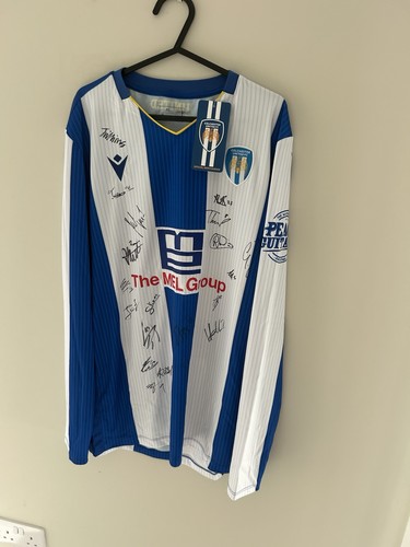 Colchester united home - united,