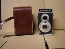 Halina prefect 120 medium format tlr camera