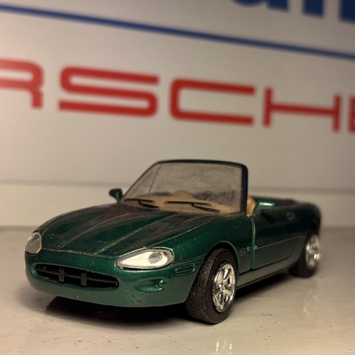 Newray jaguar xk8 convertible - newray,