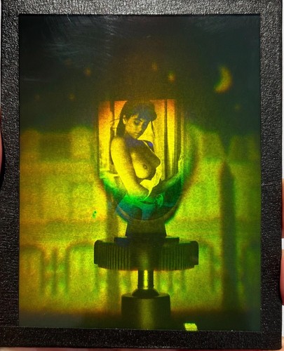 Two holograms true laser - two,
