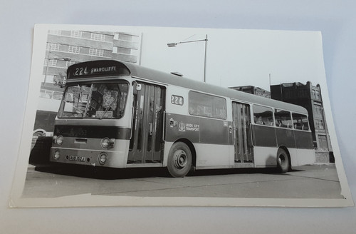 Leeds city transport aec - city,