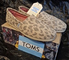 Women’s New TOMS "Classic