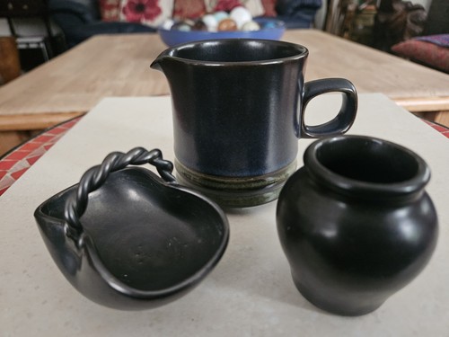 Vintage black pottery trio - 🖤vintage,