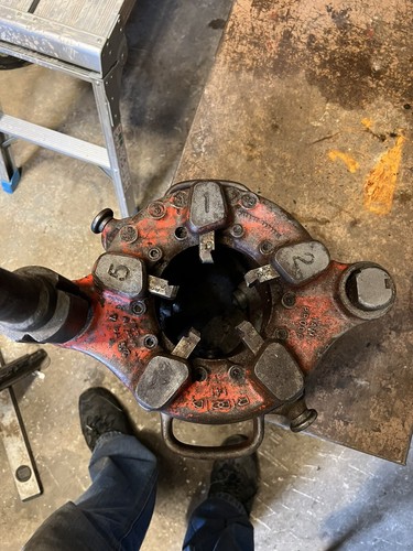 Ridgid 141 receding - receding, threading