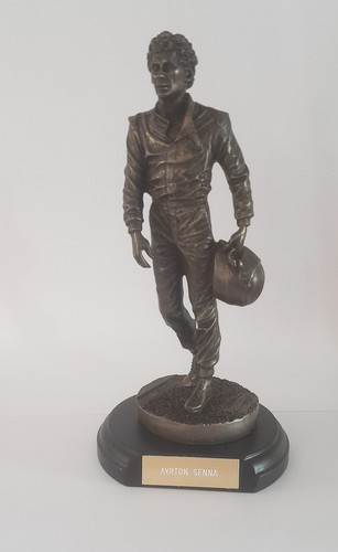Ayrton senna bronze - 1:8,