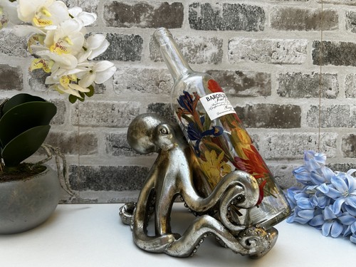 Aged silver octopus - aged,