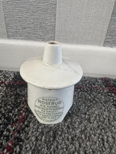 Patent rosebud pie funnel - pie,