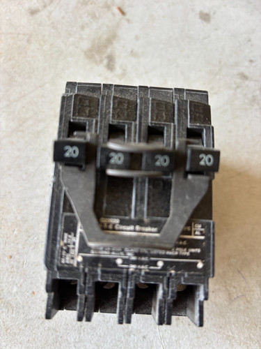 220 quad circuit - 220/220, breaker
