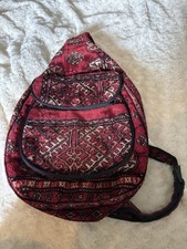 Vintage a red Carpet Bag