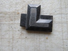 BRITISH LEYLAND L  BADGE 1 1/16 INCH