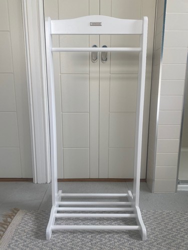 Childrens clothes rail - rail,