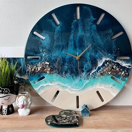 Large round clock - round, resin