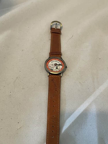 Vintage official wallace and - |,