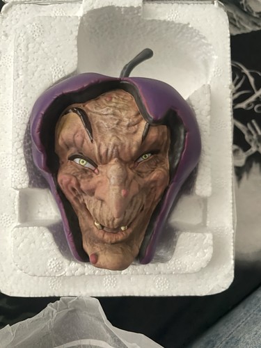 Sideshow originals witch apple - witch,