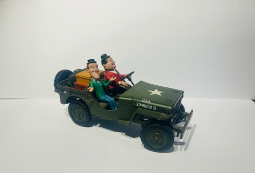 Gate laurel and hardy jeep - and, in