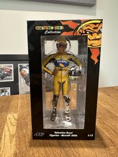 Minichamps 1/12 Scale Diecast - 312 060246 Valentino Rossi Standing Rossi 2006