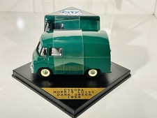 City 1/43 Scale CV009A Morris