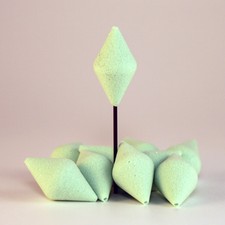 H160 FOAM ROUNDED DIAMOND POLE