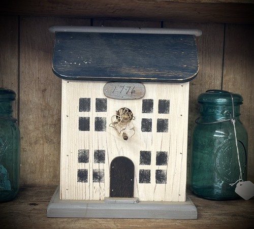 1776 wooden salt box - wooden,