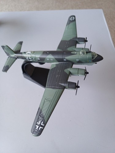 Amercom 144 model aircraft - model,
