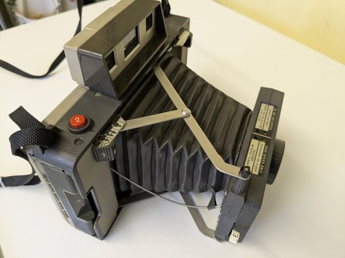 Polaroid 220 land camera - 220,