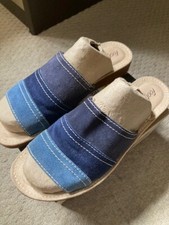 Marks and Spencer Footglove